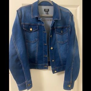 JONES Jean Jacket